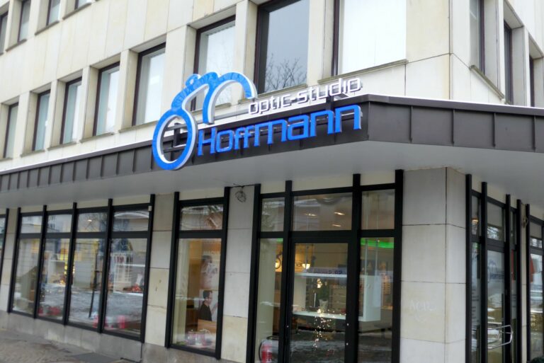 hoffmann_flat_front