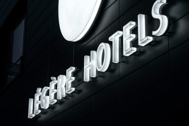 hotel_2_leuchtbuchstaben_profil_8