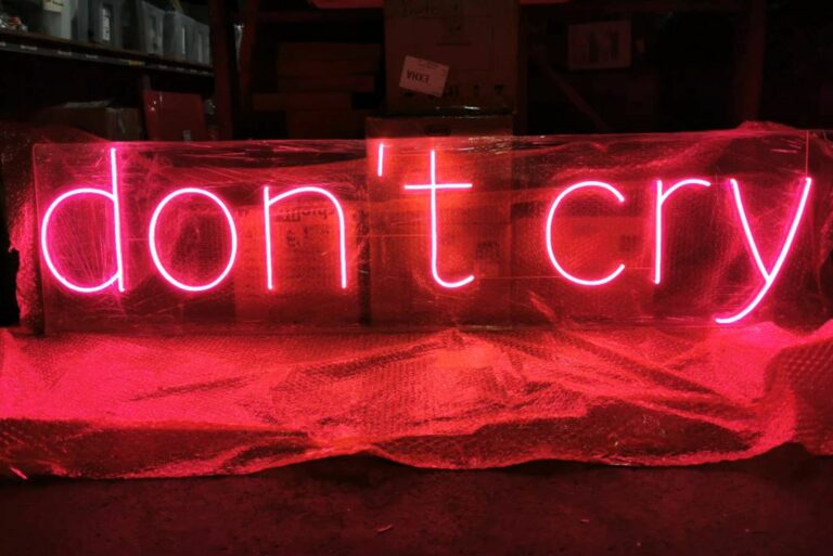 text_neon_signs